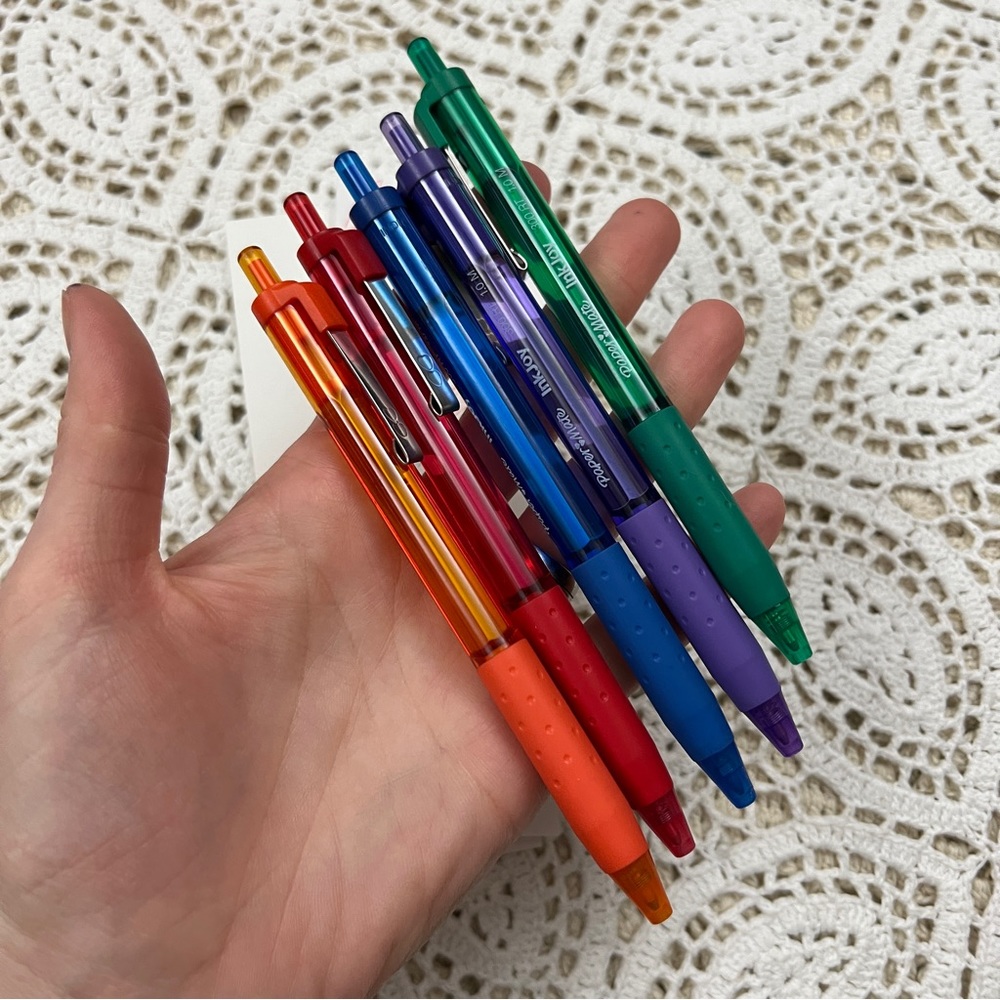 5 Inkjoy ballpoint retractable pens